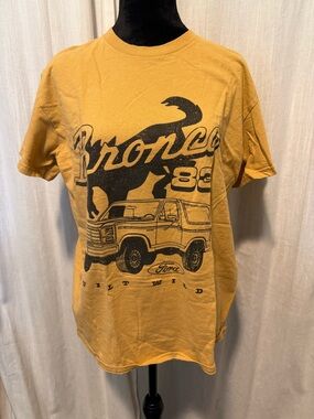 Ford Bronco '83 Graphic Tee - Mustard Yellow